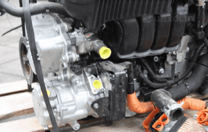 SILNIK SKRZYNIA 1.6 E-TECH H4MC632 RENAULT CLIO V 6