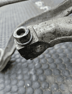 Zwrotnica 8E0258F 8E0407242B Zawieszenie Piasta Czujnik ABS Przednia Przód Prawa AUDI A4 B6 B7 15