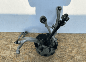 AUDI A6 C6 Zwrotnica przednia Lewa - 16398 1