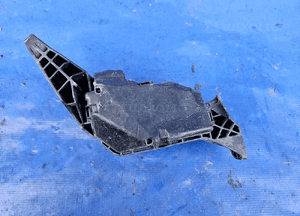 Toyota PRIUS IV skrzynka bezpieczników 2