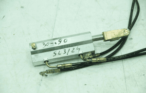 Siłownik dachu rygiel 30 90 mercedes sl R230 02 2