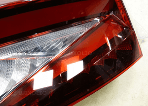 Skoda enyaq iv lampa prawy tył tylna led oryginał 9