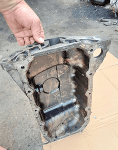 Ford Fiesta 1.25 16V Mk7 08-17 Dekiel pokrywa wał 11