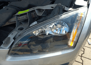 Ford Focus MK2 lampa przod przednia prawa lewa EU 2