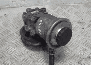 TOYOTA COROLLA VERSO II POMPA WSPOMAGANIA 2.2 D-CAT 4