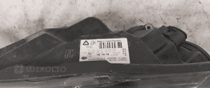 Przod przednia lampa lewa ford fiesta MK7 3