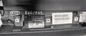 BMW E60 E61 KOKPIT DESKA KONSOLA GŁOŚNIK CENTRLANY POD PRZYCISK START/STOP 16