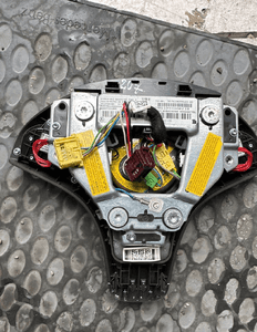 MERCEDES E 207 c 204 e 212  poduszka   brązowa brąz air bag kierowcy Brązowy oryginał 4