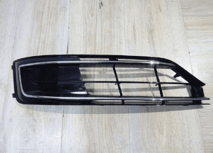 AUDI A8 D4 4H LIFT kratka zderzaka przód PRAWA 4H0807680 R 1