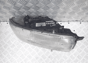 Lampa prawa przednia renault master ii 97-03 7701044520 2