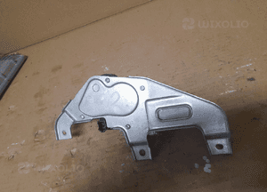 SILNICZEK WYCIERACZKI TYŁ SUZUKI SWIFT V 1