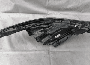 Lampa lewa lewy przód Toyota Highlander 10100-8A06J 8