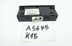 GNIAZDO USB HUB MERCEDES W156 W176 W117 2