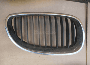 Grill nerka atrapa prawa bmw E60 E61 m pakiet 2