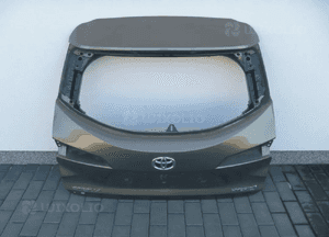 Toyota corolla E21 kombi klapa tylna ładna 1
