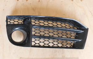 Kratka zderzaka lewa audi RS5 8T 8T0807681F 2013 2