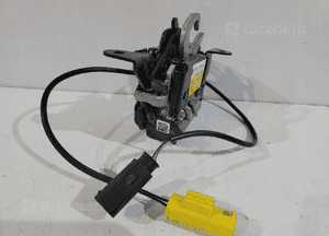 BMW 2 F46 / X1 F48 Zamek maski aktywny L - 13697 2