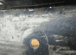Zderzak przód przedni mercedes eqa W243 A243 2021- A2438850001 kratka chrom 7