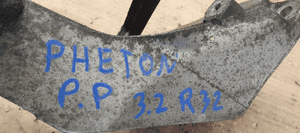 Łapa wspornik silnika VW Phaeton 3.2 R32 3D0199308AB 7