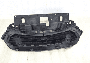 Nissan NV300 grill atrapa nissan grill atrapa 6