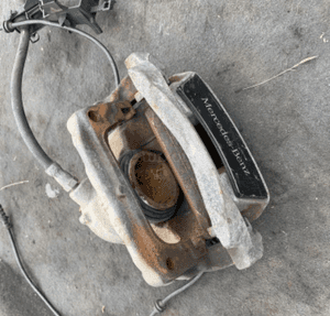 Mercedes b 246 a 176 cla 117 belka tył piasta wahacz  zacisk 3