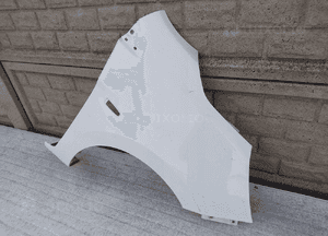 Mitsubishi space star 12-20 błotnik prawy przedni 2