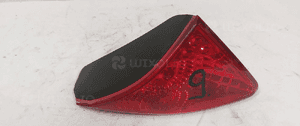 Lampa prawa w klape peugeot 3008 2