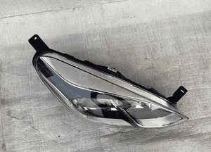 Ford fiesta MK8 lampa prawa 17- 2