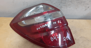 X. subaru outback  iv lift lampa tył tylna lewa 1