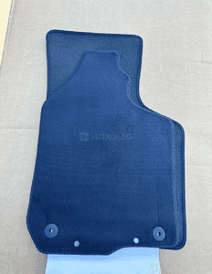 Dywaniki welurowe Audi A3 8L2061225 EB przód RL 4