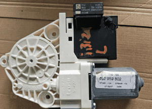 Seat Ibiza Cordoba silniczek sterownik szyby przod przednI lewy 6L2959802 1