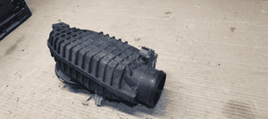 Rezonator powietrza Jaguar XF X250 2.7 TDV6 4R8Q-6K770-AD 4