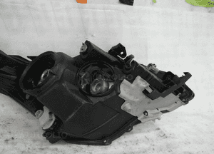Toyota avensis T27 09-12 lampa przednia lewa lewy przód 6