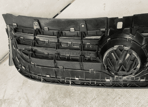 Atrapa przod grill przedni vw touareg 2003-2007 7