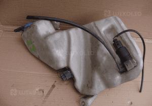 Audi A6 C5 zbiorniczek spryskiwaczy spryskiwacza