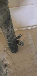 Amortyzator lewy przód przedni Toyota Aygo 4