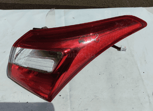 Lampa prawa tył tylna hyundai I30 ii 2 w błotnik 1