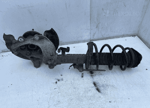 VOLVO V40 II 2.0 D3 MCPERSON PRAWY PRZÓD 31360946 5