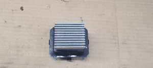 Rezystor opornik dmuchawy Opel Vivaro B Trafic III T1031332X-B 3