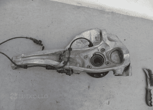 ZWROTNICA PIASTA PRAWA PRZÓD AUDI Q7 CAYENNE 2