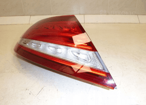 Mercedes c W205 C205 A205 205 cabrio coupe lampa tył tylna lewa 10
