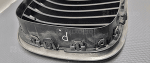 Bmw F01 F02 kratka ozdobna prawa 7184152 6