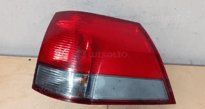 OPEL VECTRA C KOMBI LAMPA Tył tylna prawa w błotnik oryginał 1