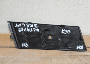 Kratka zderzaka przednia lewa skoda octavia iii lift vrs rs 2016-2020 4