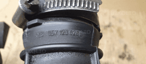 Rura przewód dolot powietrza Audi A8 D3 4.2 TDI 057129609F 057129628B 8