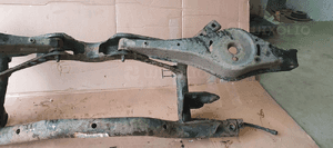 Wózek sanki belka zawieszenia tył VW Golf V Plus 1K0500051BL 1K0505315BA 6