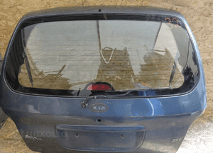 Klapa tylna kia sedona carnival 1
