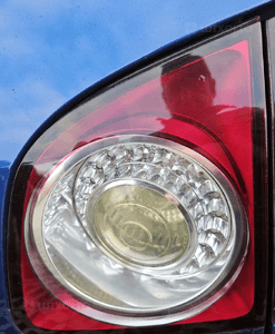 VW Golf 5 V  Plus lampa tył tylna lewa prawa w klapę 5M0945094J 5M0945093J 2