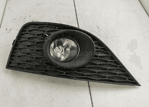 LAMPA PRZECIWMGIELNA HALOGEN PRAWY KRATKA SEAT IBIZA 6J 1