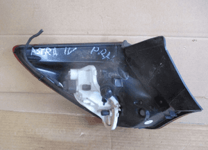 Lampa prawa lewa tył tylna opel astra j iv 4 hb 4